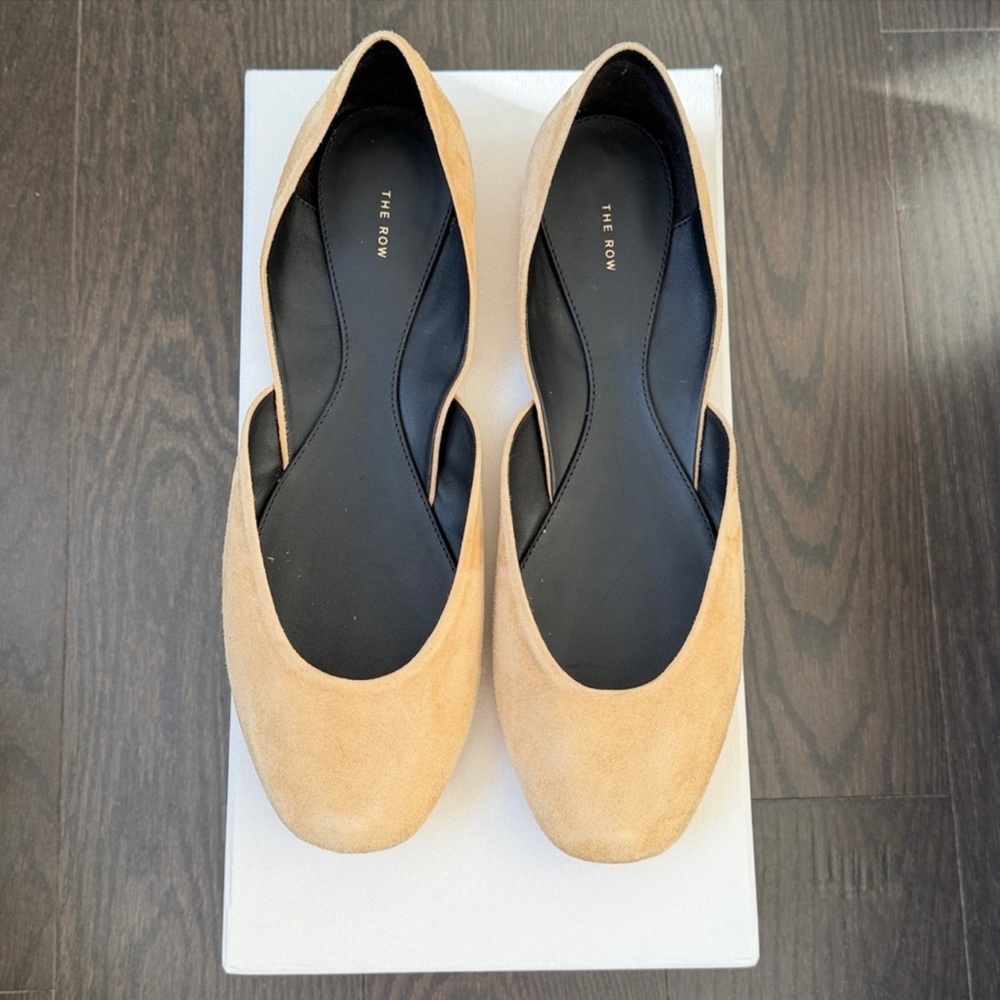 The Row Gemma Suede Ballet Flats Trench -
Size 40 EU - Picture 2 of 3